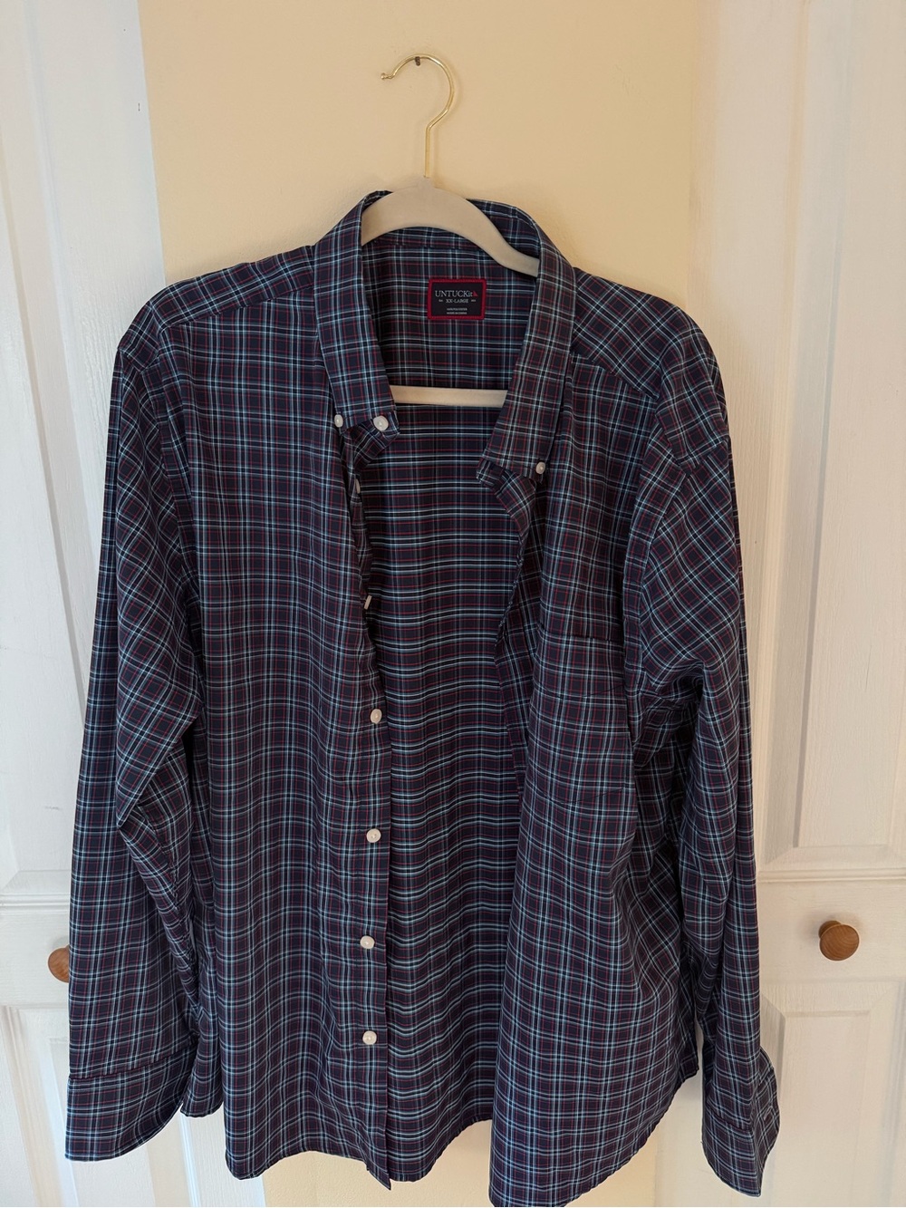 UNTUCKit Men's Plaid Button-Down Shirt in Navy and Light Blue